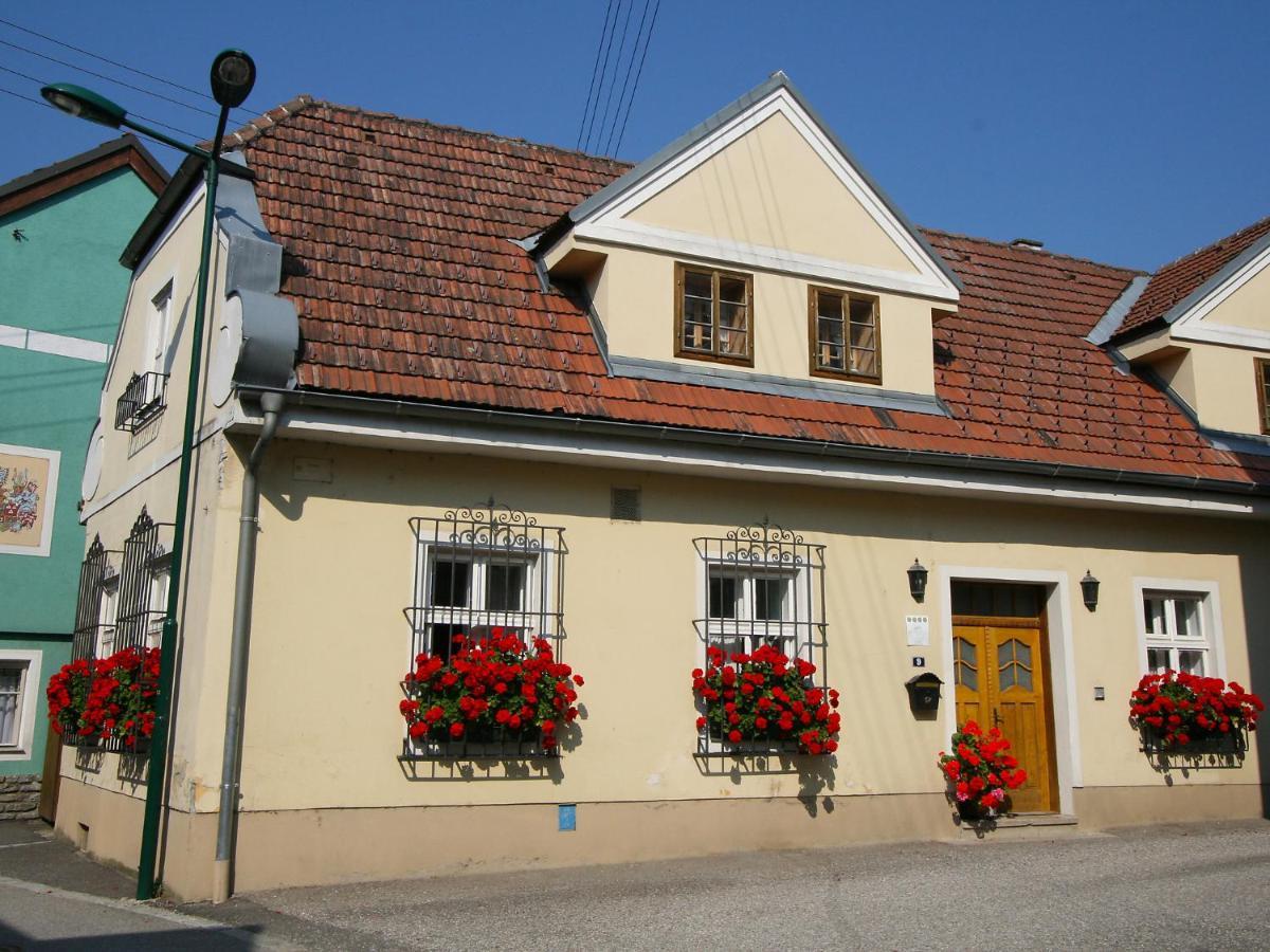 Apartment Alte Post-2 By Interhome Aggsbach Exterior foto